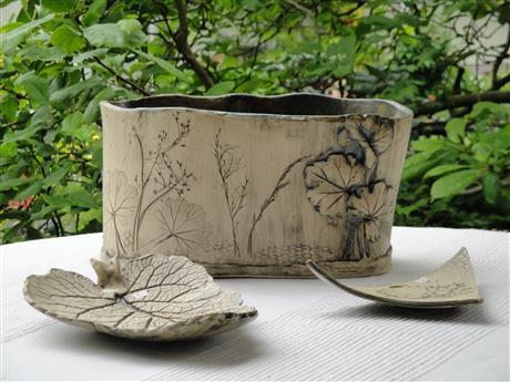 Schalen und Übertöpfe